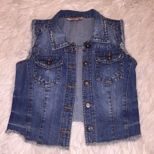 CROPPED JEAN VEST